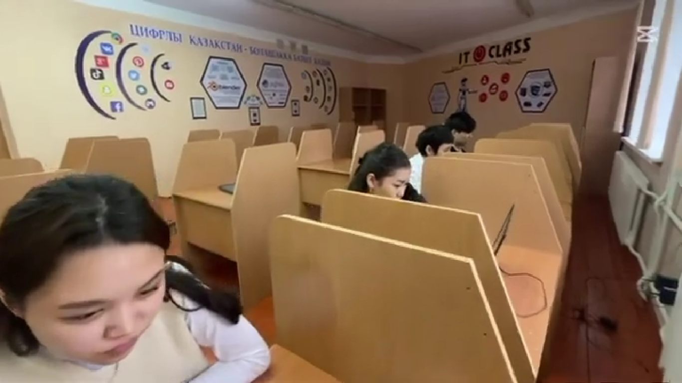 Мектебіміздің 11-сынып оқушылары арасында “Қаржы сақшысы” атты танымдық ойын ұйымдастырылды.